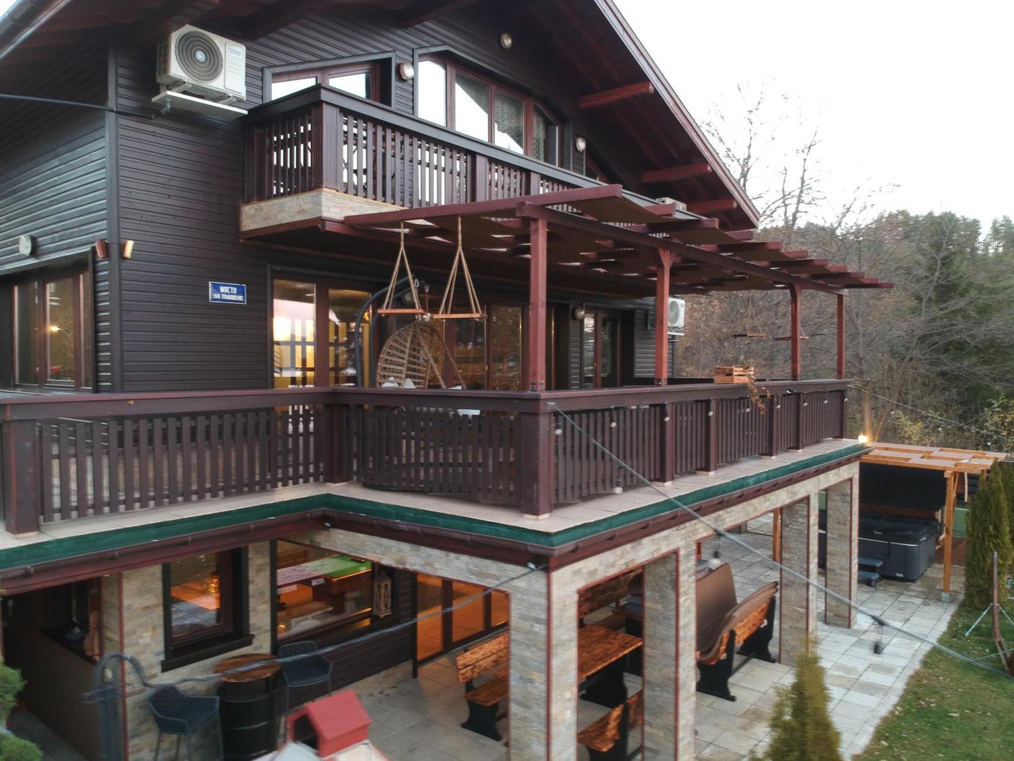 Villa Iskar Lake Residence By Bookvillabg Shtarkelovo Gnezdo Exterior foto